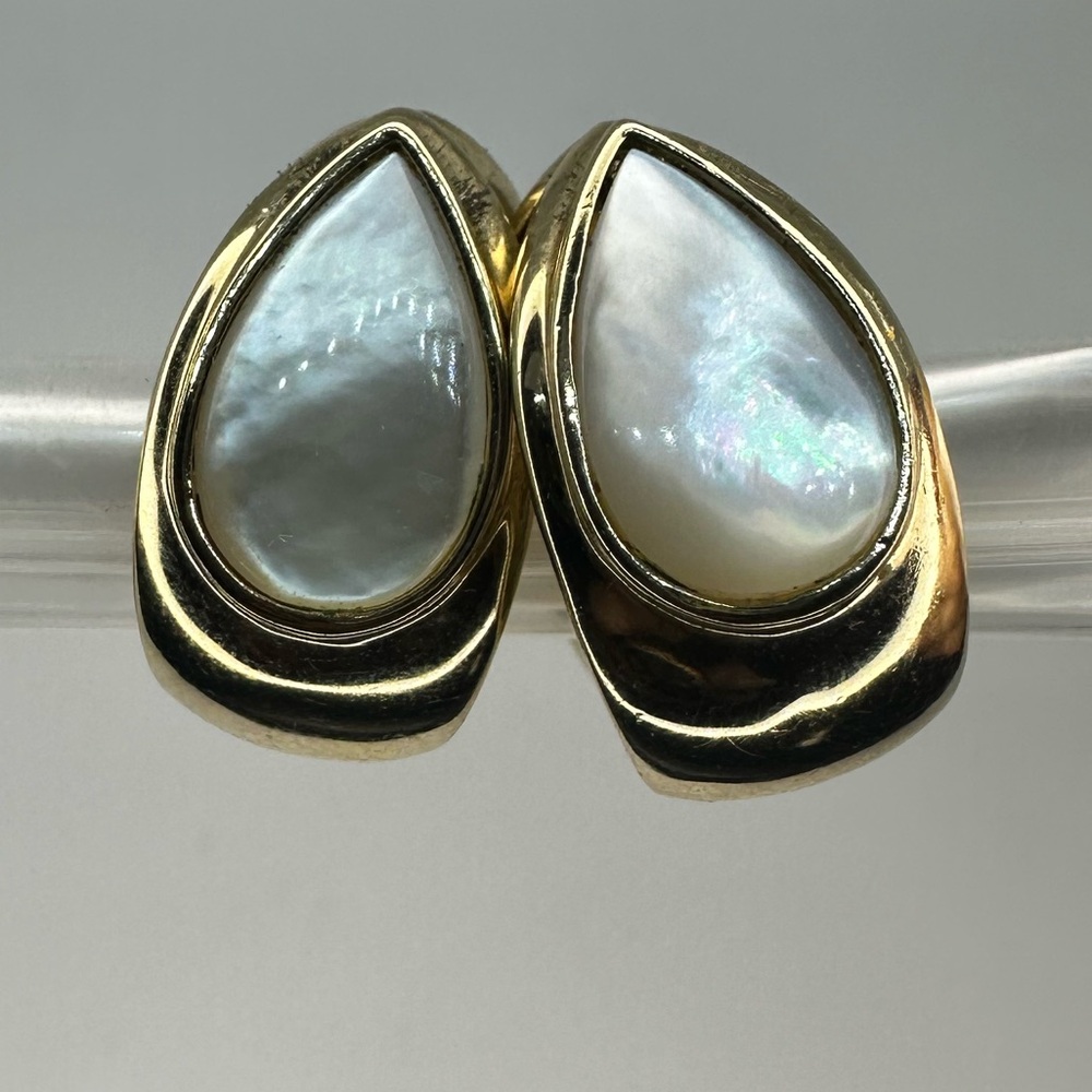 Vintage Gold-tone and Pearl Teardrop Magnetic Clip Earrings